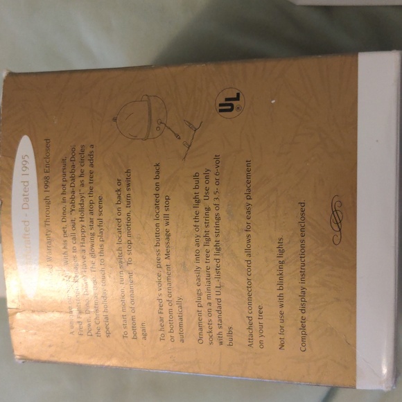 Flintstones Hallmark Light, Motion, and Sound ornament 1995 - Picture 6 of 6